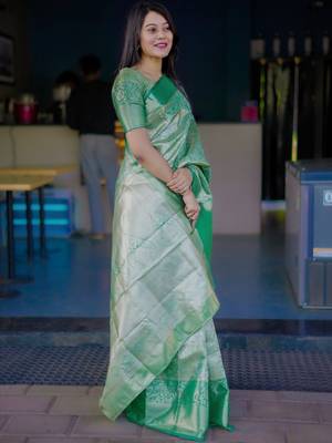 Green floral zari silk blend saree 2