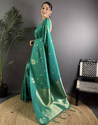 Teal floral woven design zari saree 2