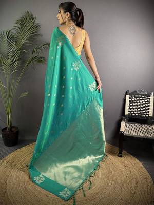 Teal floral woven design zari saree 3