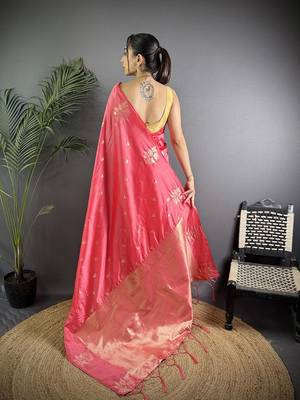 Peach woven design zari saree 3