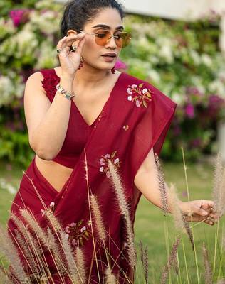Maroon floral embroidered pure cotton saree 4