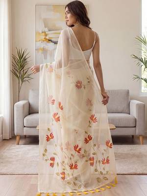 Off white off white floral chiffon saree unstiched blouse 2