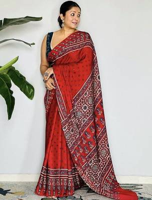 Red ethnic motifs satin block print saree 1