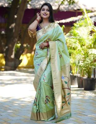 Sea green floral woven design zari paithani saree 4