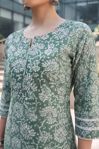 Green printed straight co-ords set for women