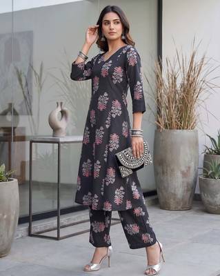 Black printed rayon co-ord set for women 3