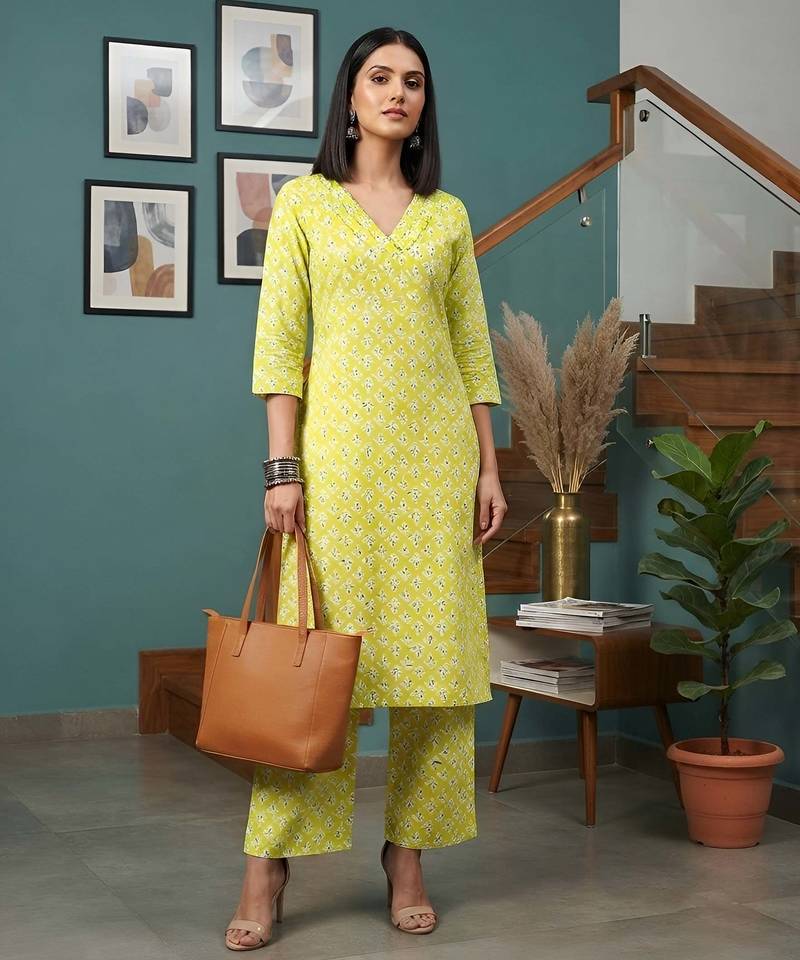 Yellow printed straight co-ords set for women
