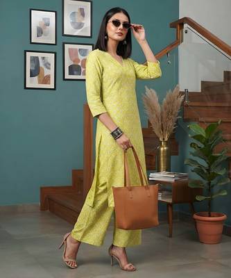 Yellow printed straight co-ords set for women 3