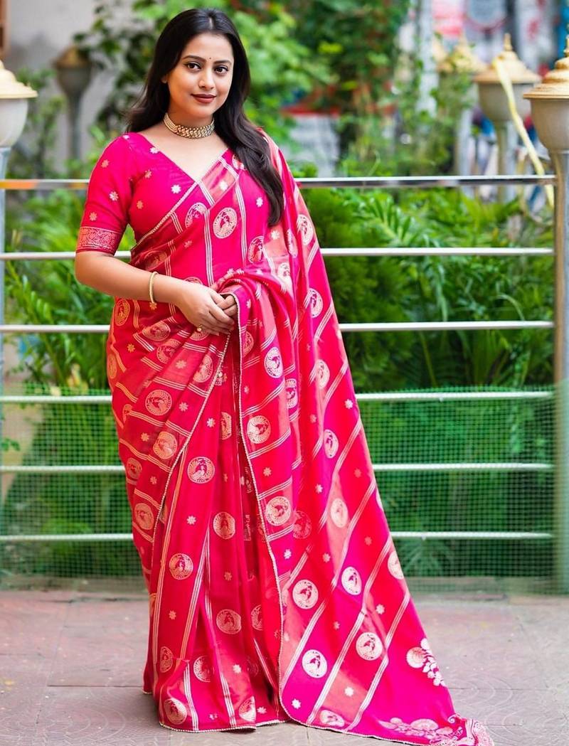 Pink pink woven design silk blend chanderi sarees