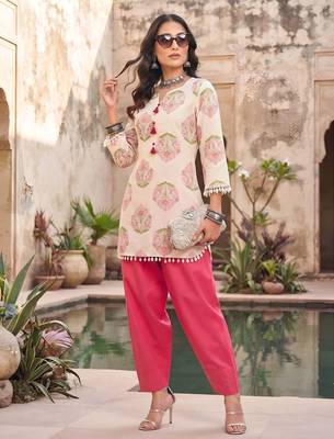 Off white & pink printed co-ord set for women 3