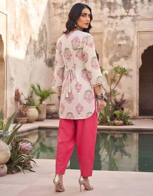 Off white & pink printed co-ord set for women 4