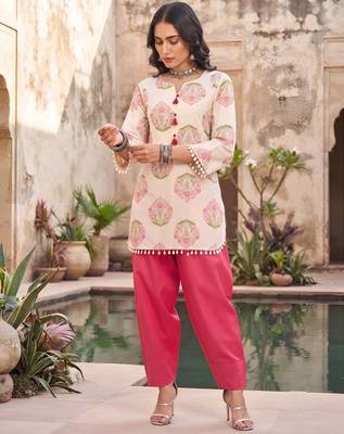 Off white & pink printed co-ord set for women 5