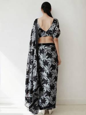 Black floral silk blend saree 3