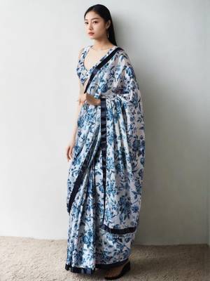 White floral silk blend saree 2