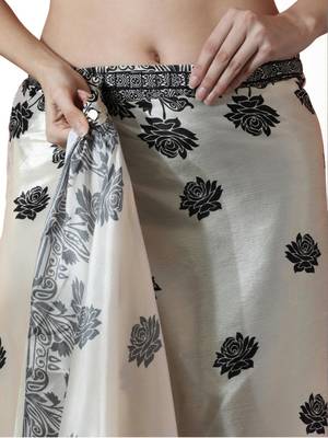Cream floral silk blend saree 4