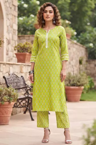 Green printed straight co-ords set for women