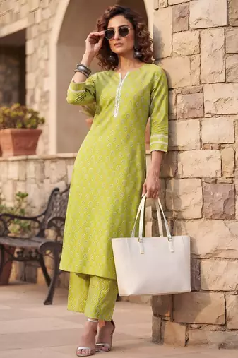 Green printed straight co-ords set for women