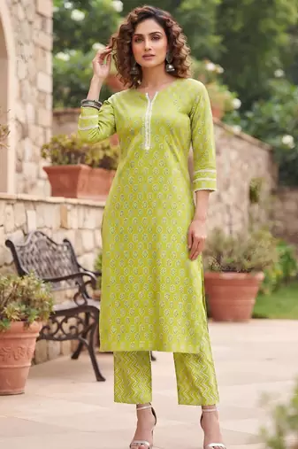 Green printed straight co-ords set for women