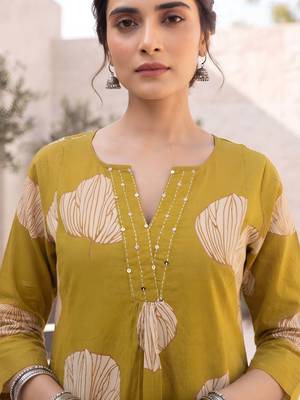 Yellow printed straight co-ords set for women 2