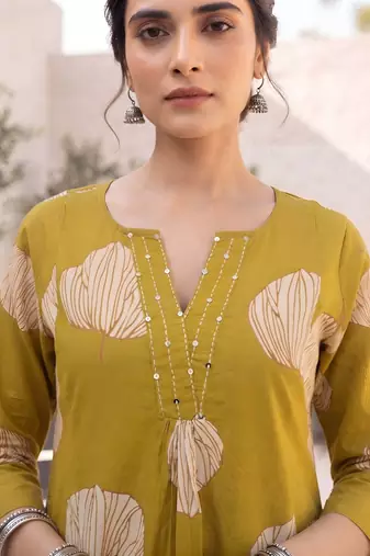 Yellow printed straight co-ords set for women
