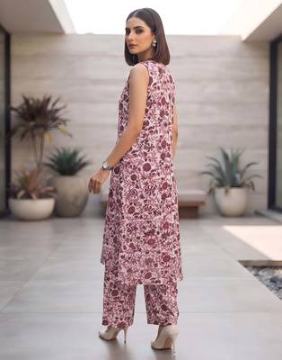 White & wine printed co-ord set for women 4