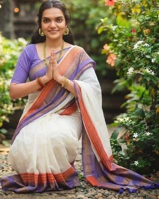 Off white zari pure cotton khadi saree 2