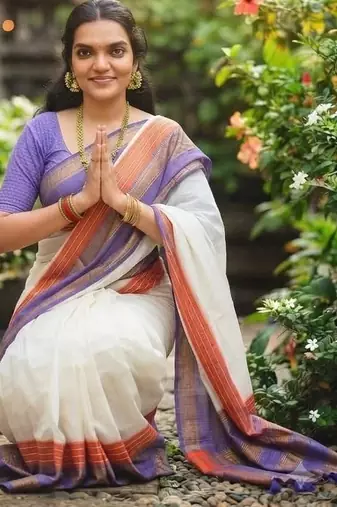 Off white zari pure cotton khadi saree