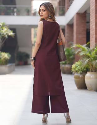 Burgundy solid co-ord set for women 5