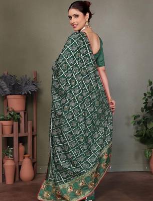 Green ethnic motifs saree 2