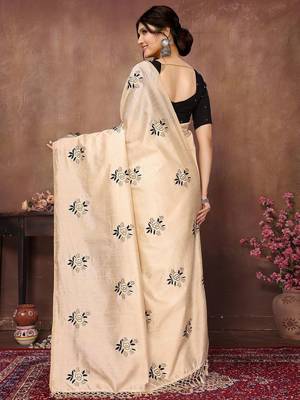 Cream floral embroidered organza saree 3