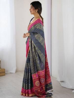 Charcoal bandhani emblelished charcoal pure cotton saree 2
