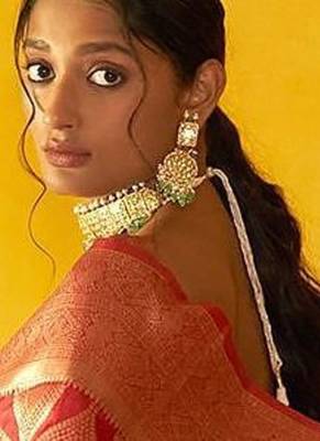 Red woven design zari organza kanjeevaram saree 3