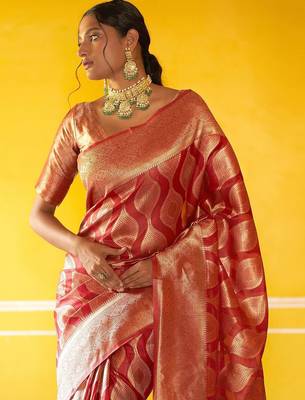 Red woven design zari organza kanjeevaram saree 4