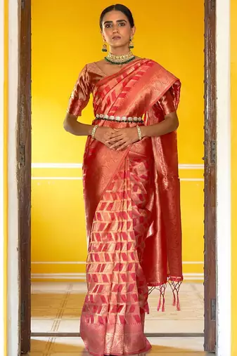 Pink pink organza  geometric design saree with unstitched blouse piece