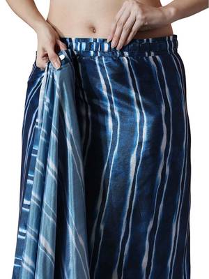 Navy blue striped saree with blouse piece 4