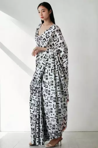 White floral silk blend saree