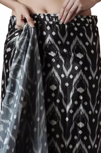 Black silk blend saree