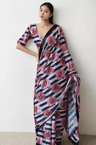 Pink floral print saree with unstitched blouse piece