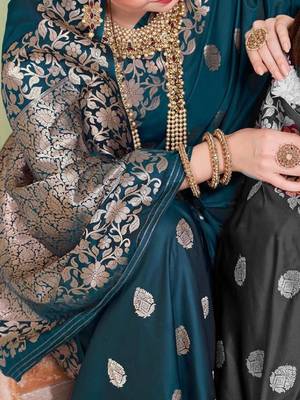 Teal embellished zari kanjeevaram saree 3