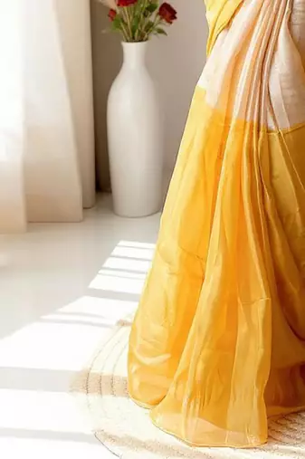 Beige zari tissue kasavu saree