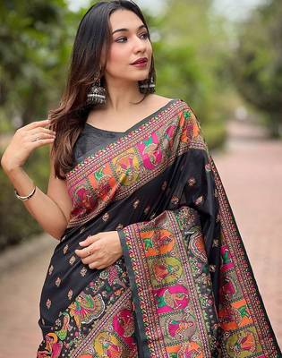 Black ethnic motifs pashmina saree 4