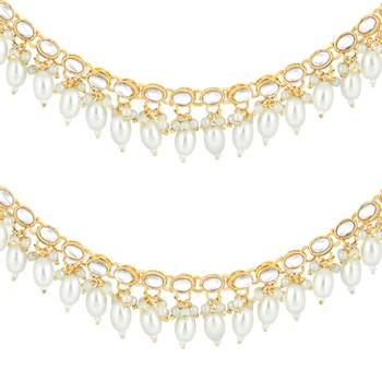 Gold-plated kundan contemporary earrings 2