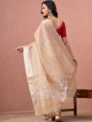 Beige woven design pure cotton handloom saree 3