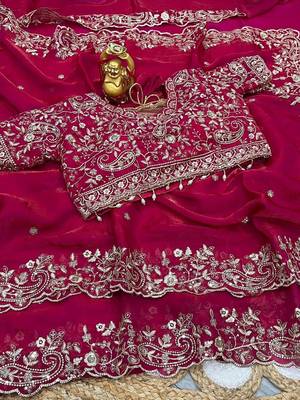 Magenta woven design zari satin fusion saree 4
