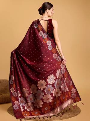 Maroon soft silk saree with unstitched blouse piece 4