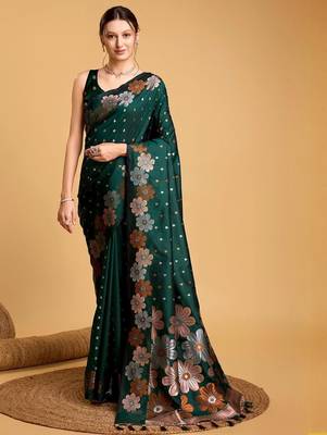 Green ethnic motif woven design zari banarasi saree 1