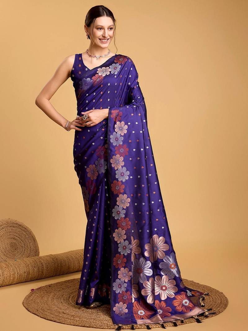 Blue women  saree with unstitched blouse piece