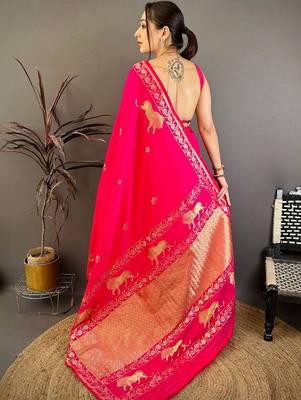 Pink woven design zari art silk banarasi saree 4
