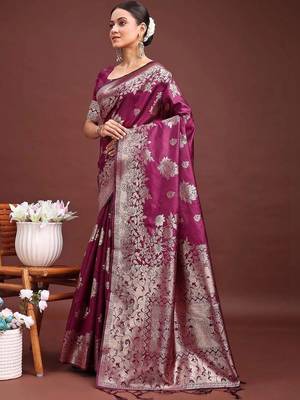 Purple ethnic motifs zari silk blend designer banarasi saree 3