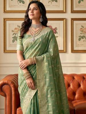 Olive woven design zari tissue designer banarasi saree 3